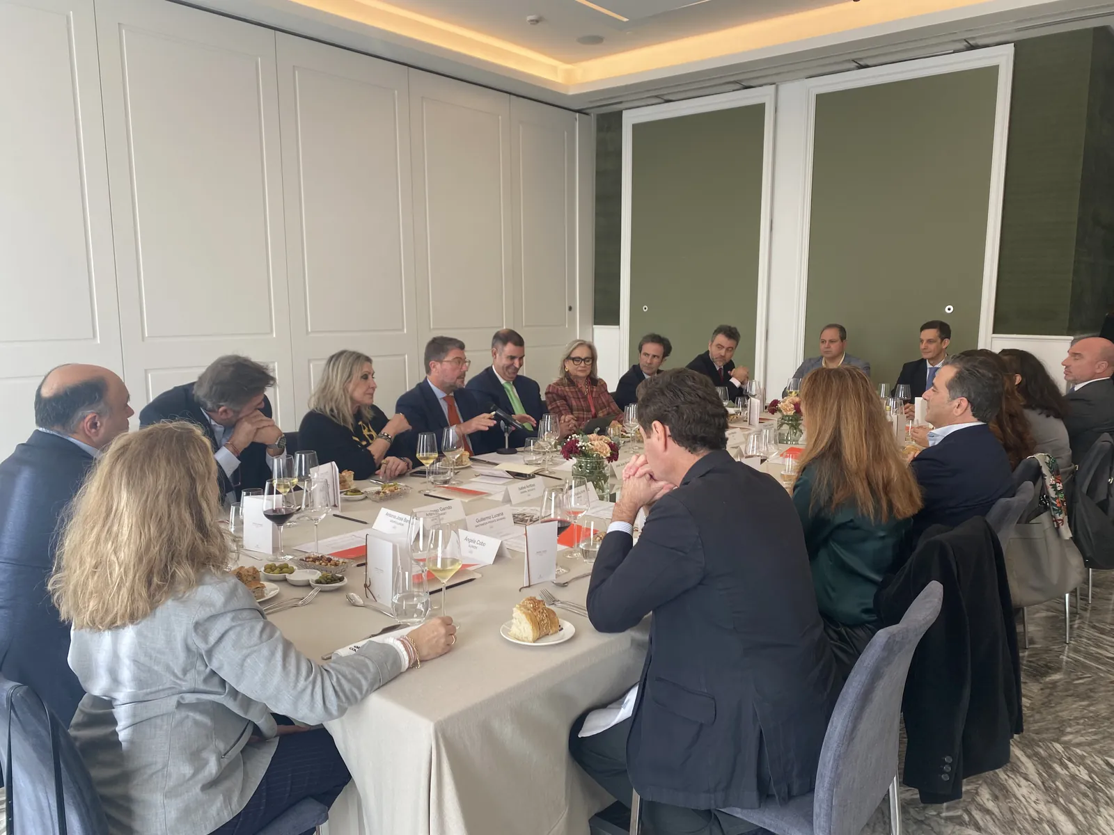 Círculos AED — Grupo de directivos en debate 2025